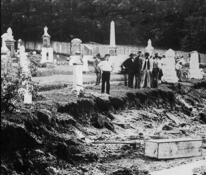 The Hillside Cemetery Spill of 1902