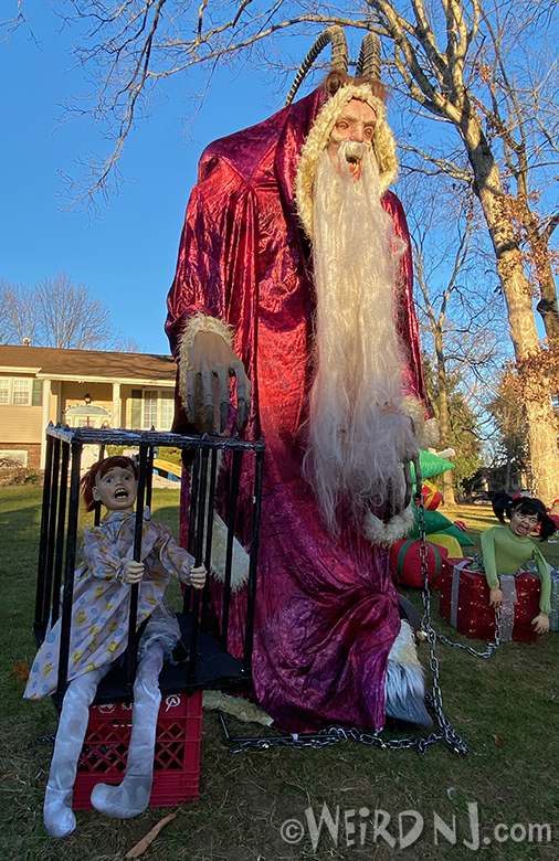 creepy christmas pictures